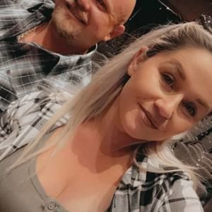 Meet your Posher, Chloe